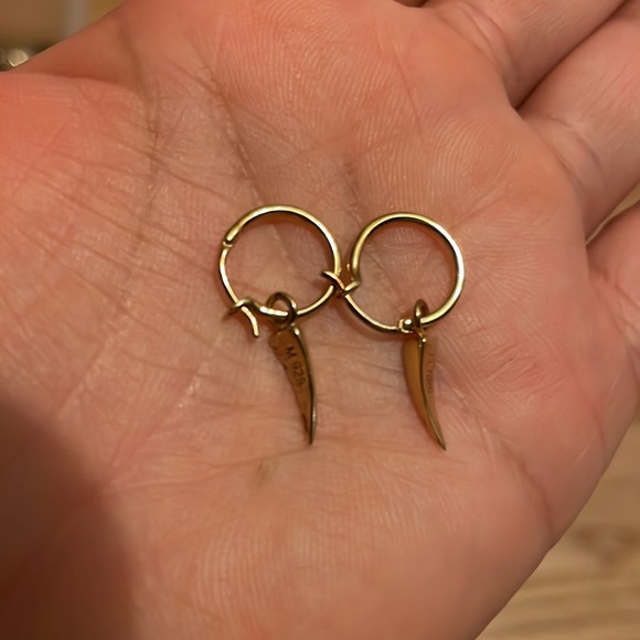 Missoma Mini Claw Hoop Earrings - Picture 3 of 4